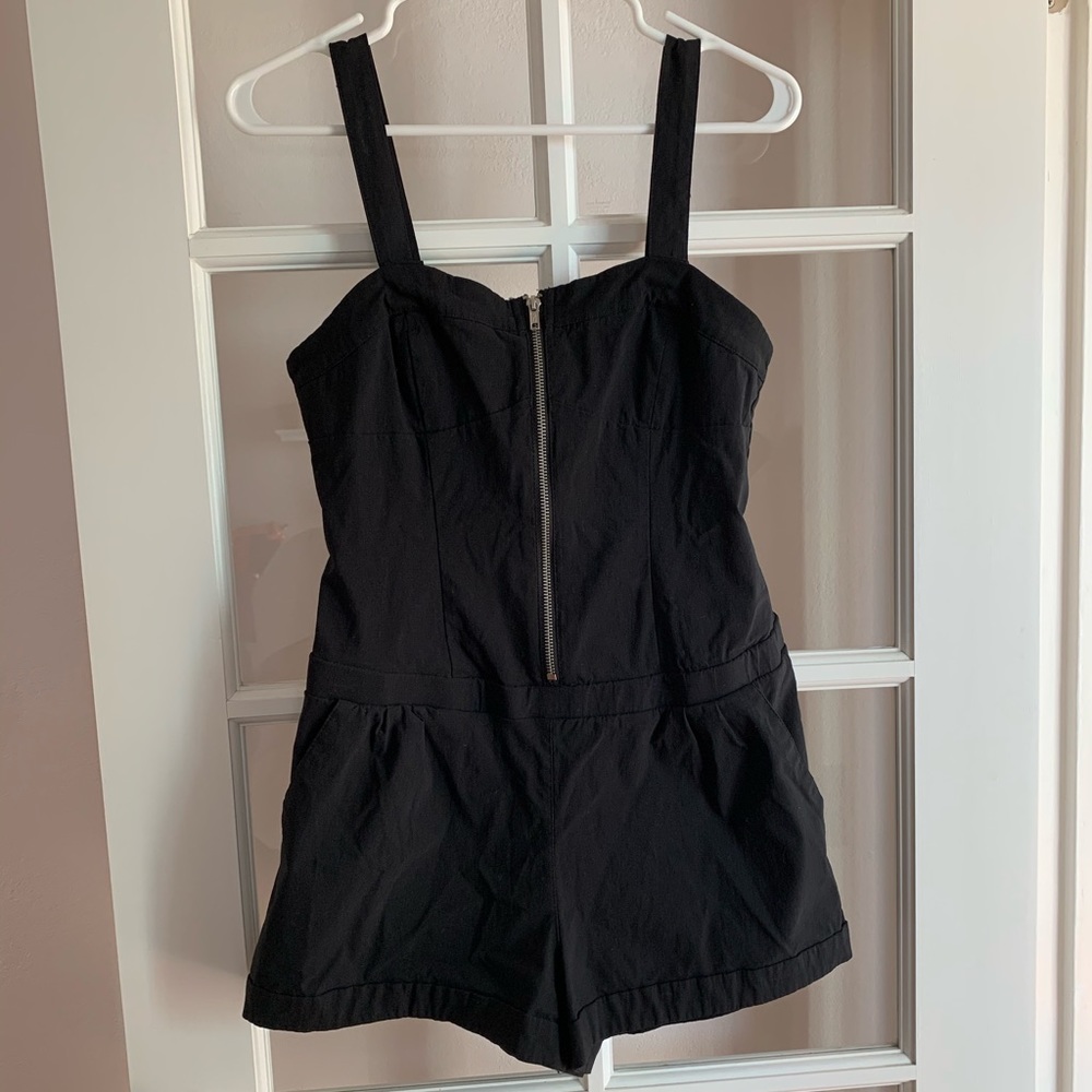 Black romper with dual pockets